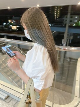 ヘアー フルール(Hair fleur) カーキグレー