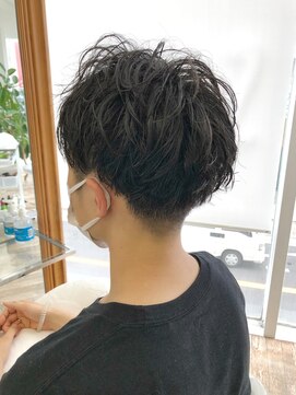 ヘッズ 本八幡店(HEADS) MEN'S HAIR  センターパート　ツイストスパイラル　コンマヘア