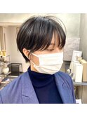 暗髪ショート/小顔/丸みショート