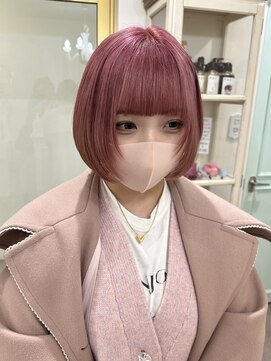 ハチ(HACHI) 小顔に魅せるショートボブ×ピンクカラー