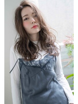 レイ(ray.) くびレイヤーエモージュグレージュカラーシルキーベージ