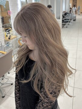 ヴァンカウンシル 金山(VANCOUNCIL kanayama) 抜け感×上品ベージュ