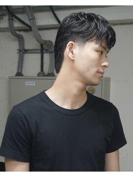 ノラ シブヤ(NORA) フリンジカットテーパーフェードメンズショートスパイキー