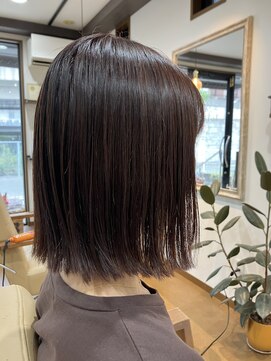 エクラ(eclat) 切りっぱなしボブ