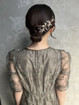 コトナ(kotona) お呼ばれヘアセットパーティーヘアセットシニヨンアップスタイル