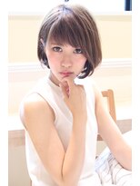 レウナ 外苑前(Reuna)&nbsp;おとな可愛い・シルエットが綺麗な耳かけボブ