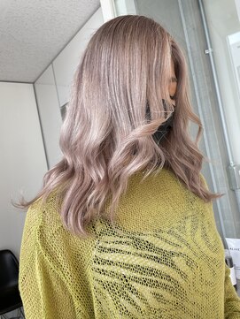 アライブ ハラジュク(ALIVE harajuku) ヨジャドルヘア