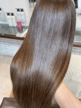 フォルテミラ(FORTE MILA) 【髪質改善】パールプラチナ縮毛矯正