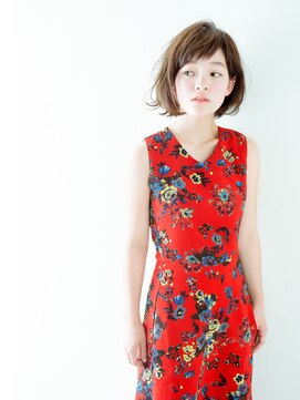 アイニー(ainee) はね感ルーズボブ×斜めバング