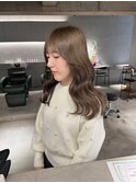 デザインカラーレイヤーカットウェットヘア夏オリーブベージュ