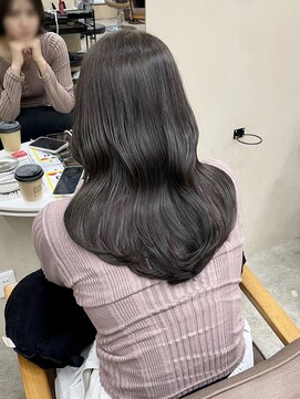 ノイ(noii) オリーブグレージュ/ブリーチなし/透明感/名古屋/栄/伏見/丸の内