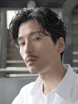 フィフス 大分(fifth)&nbsp;大分大人男子毛流れフェザーパーマメンズカットセンターパート