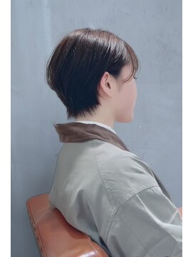 メモリーズ 水天宮前店(Memories) おしゃれショート20代30代前髪あり小顔ひし形ハンサムショート