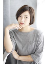 シャンティ 目白(SHANTi) 長めバングの大人可愛いツヤショートボブ