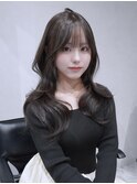 透けるグレージュ×レイヤーカット