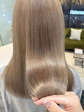 モア 下通店(MORE) Blonde Beige/ブリーチ