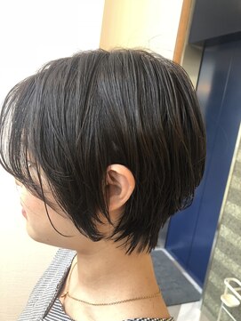 ロンドアベニール 北千住(Lond avenir) 首元もスッキリ見せるショートスタイル 担当 namie