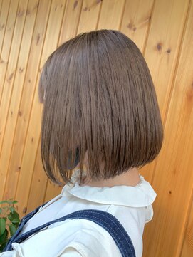 ブゾン(buZon) 【buzonブゾン】透明感ベージュ×コンパクトボブ