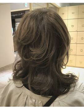 テラス アヴェダ 大丸心斎橋店(Terrace AVEDA) レイヤー