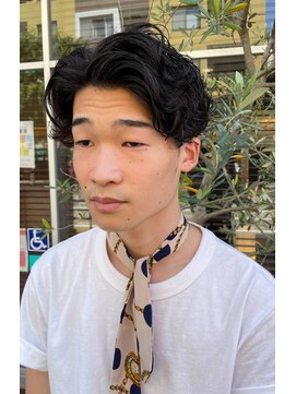 ノイ(neu) メンズセンターパート×パーマ【髪質改善/デザインカラー】