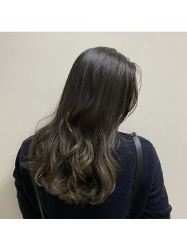 エストアール フクオカ 福岡博多店(est-r. Fukuoka) ゆるふわロング