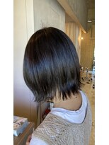 シー 岡崎(,SHE)&nbsp;斜めバング/グレージュカラー/シルキーベージュ/東岡崎