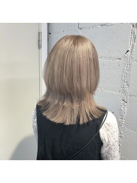 リュネッツ あざみ野店(lunettes) 【ブリーチ2回～】王道ミルクティーカラー×小顔ウルフ