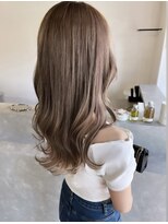 イロ バイ ミロク(ILO by miloc)&nbsp;ベージュカラー