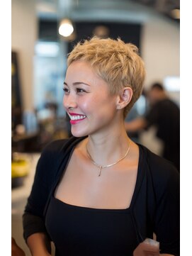 アーツリタ 町田(arts lita) 【artslita町田】ベリーショート/ブロンドカラー/ブリーチ