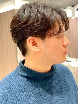 ヨリ サッポロ 札幌大通(yori SAPPORO) ニュアンスパーマ/センターパート/韓国マッシュ/ダークアッシュ