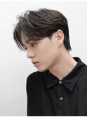 毛流れヘア金髪ナチュラルセンターパートツーブロック