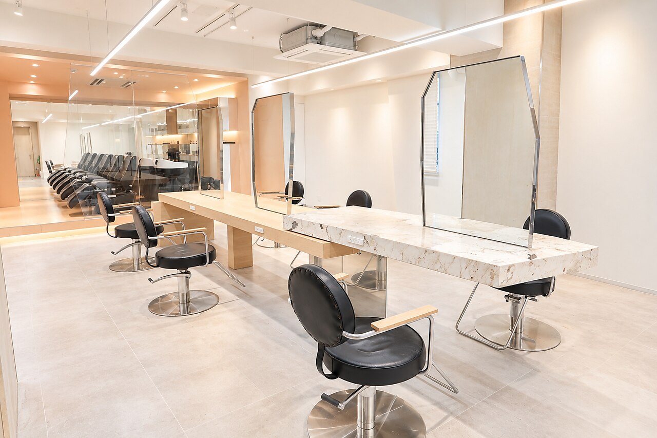 【約260g大容量高品質】ラブラドライト ペアシェイプ ファセットカット ルース ラフィス ヘアーセプト 銀座店(La fith hair sept)｜ホットペッパー