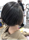 ショートボブ