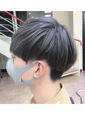グレーマッシュヘアー