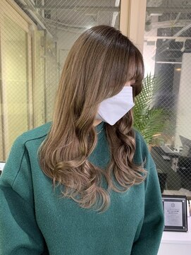 グロウ 渋谷(grow) アッシュ系ロングヘア