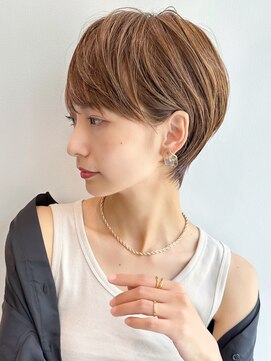 バンプ ギンザ(BUMP GINZA) 前下がりショートボブ×斜めバング×透明感カラー【NAYUMI】