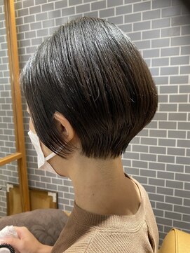 クラップス 京急富岡(CLAPS) 大人マッシュショート丸みショート黒髪ショートベリーショート