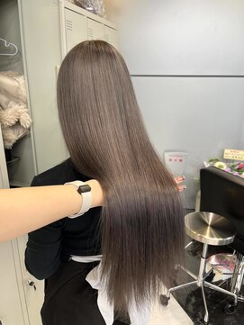 ワンズ ナゴヤ ヴィラ 名古屋栄(ONE's NAGOYA VILA) シアーカラー/カール/セミディ/姫カット