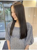 黒髪ストレートロング　縮毛矯正　前髪なし　草加