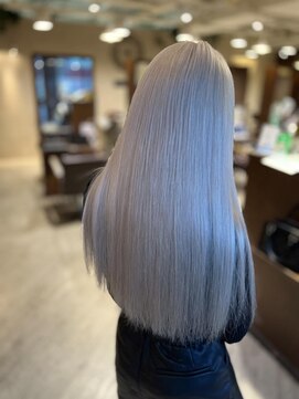 リー ヴィータ 上新庄(Lee Vita) 圧倒的な透明感のブリーチカラー☆