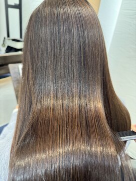 ケー 北千住(K.) 光沢ブラウン×髪質改善トリートメント