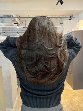 メリー オオサカ(Merly Osaka) 中明度ブラウン×レイヤーカット