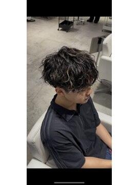 ミリ(milli Produce by ITAKURA) 波巻きパーマ