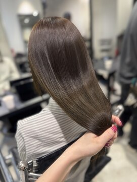 アルテ(ARTE) 【ARTE表参道/青山】小顔ゆるふわウェーブ×イルミナ