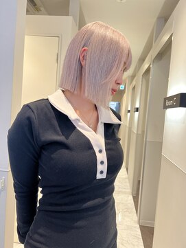 リノ(RLINO) 【名古屋/栄】ボブカット/ブリーチ/ホワイト