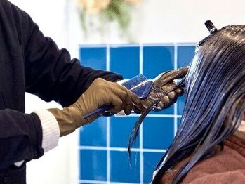 ニコ(NiCO)の写真/《お肌が敏感な方でも、カラーが楽しめる》ダメージレスに特化したヘアカラー専門店がOPEN！