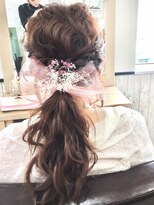 メルア(Merua)&nbsp;緩めポニーテール