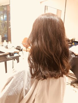 ジーナ(JINa) セミロングスタイル