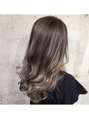 【話題のヘアカラー】動きのあるバレイヤージュカラーのご紹介♪