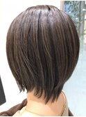 ショートボブ